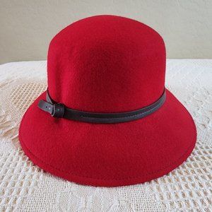 Nine West Red 100% Wool Cloche Bell Hat Brown Faux Lether Trim Classic Classy